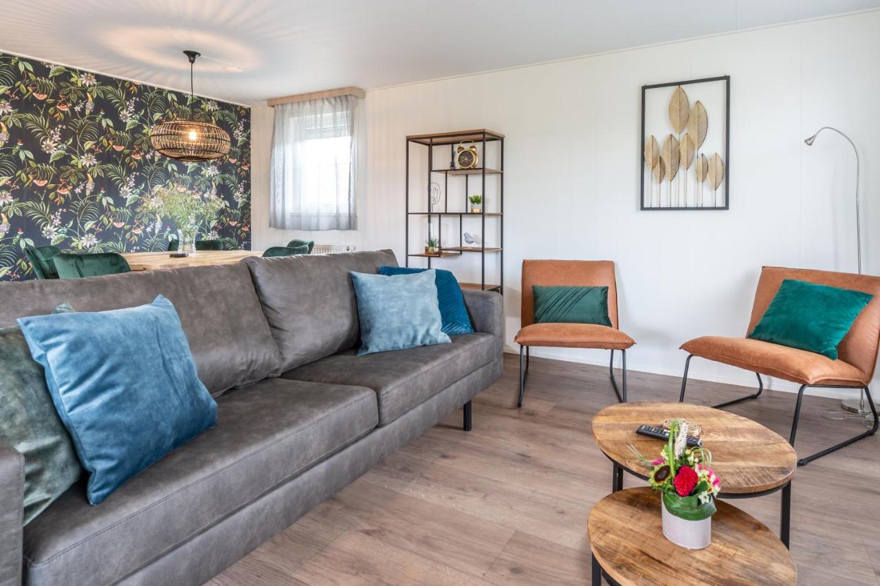 Luxe 5-Persoons Chalet Op Familiecamping Baarland 외부 사진